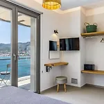 Pasithea Retreat Villa