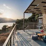 Pasithea Retreat Villa *