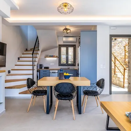 Pasithea Retreat - Privacy & Harbor Views *