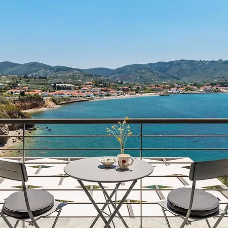 Pasithea Retreat - Privacy & Harbor Views *