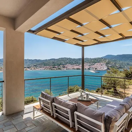 Pasithea Retreat - Privacy & Harbor Views *