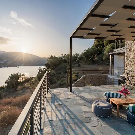 Pasithea Retreat Willa *