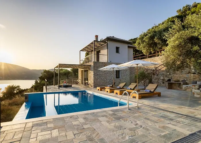 Pasithea Retreat Villa